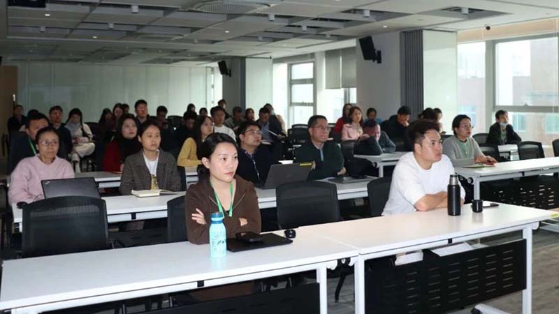 潔特生物“AI賦能”專題培訓圓滿舉辦，開啟智能化深化新篇章！